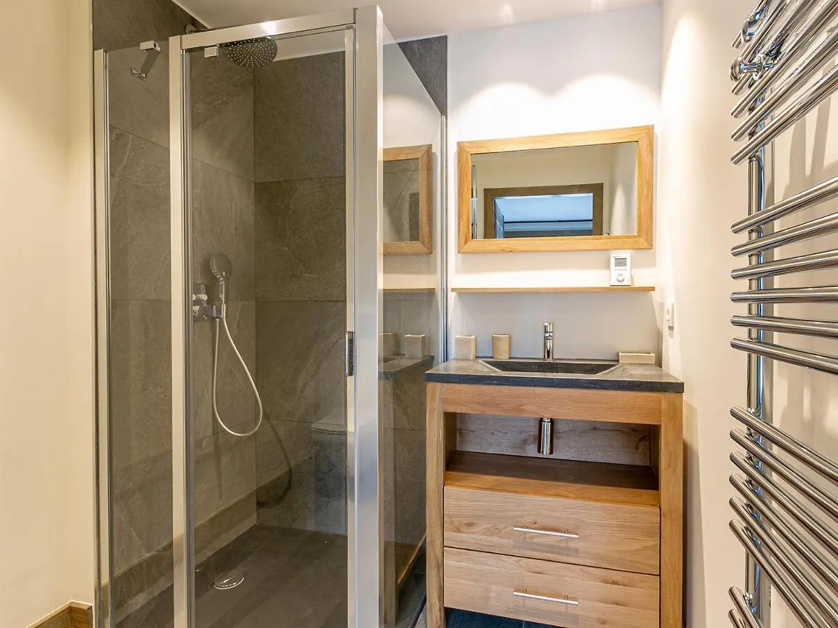 Appartement Haut Standing, 5 Pieces Pour 8 Pers., Proche Du Centre, Lumineux, Val-D'Isere - Fr-1-694-4 0*,  France